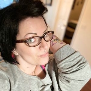 Meet your Posher, Denise